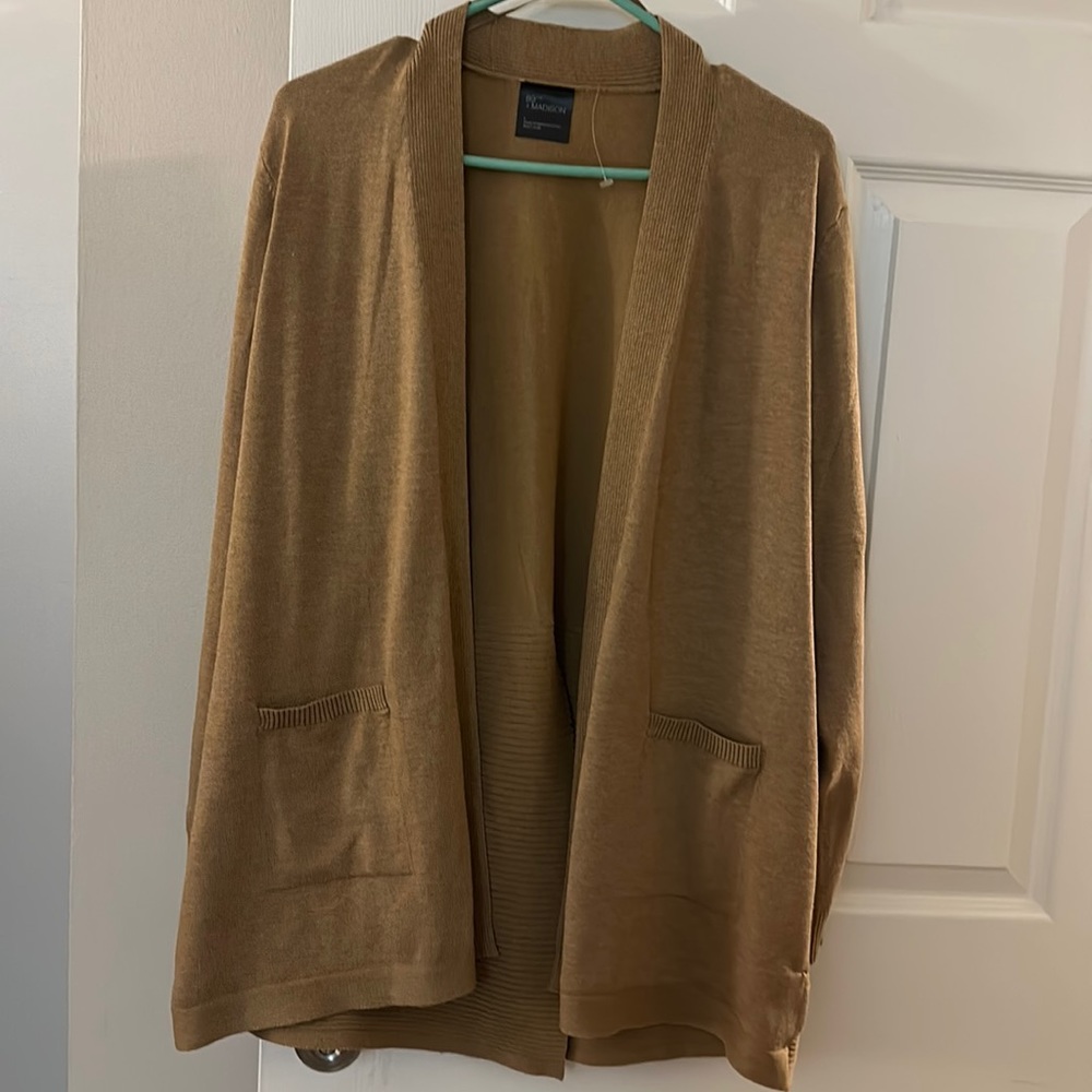 NWOT 89th + Madison cardigan sweater. Tan/camel in color. Size large.